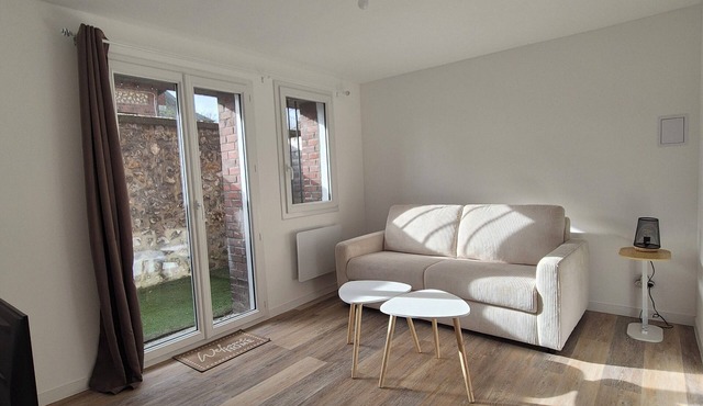Town house in Rouen, 2mins walk from public transport