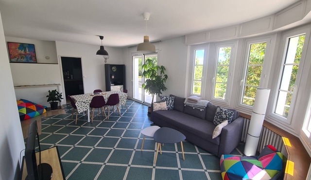 Town house on the banks of the vienne