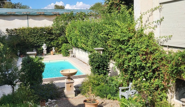 Town House with walled garden and heated pool