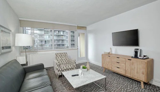 Town Inn Suites Hotel