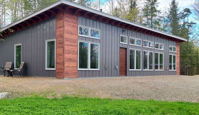 Town-line Retreat Entire home in New Vineyard, In the mountains of Western Maine