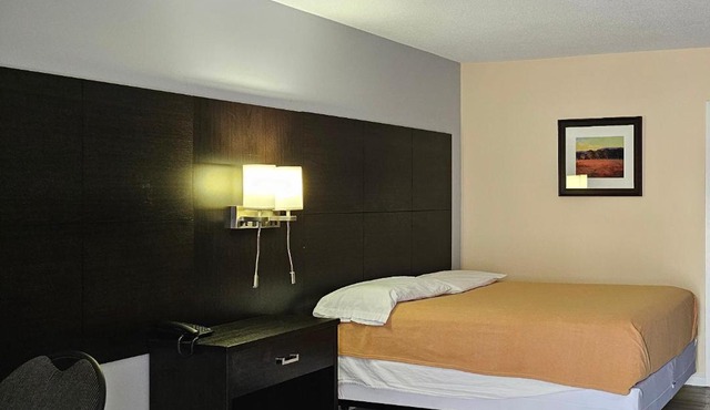 Town'n Country Motor Inn