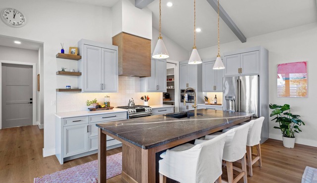 Town of Tioga Luxe Peaceful Retreat: 4-bedroom/2.5-bath, fenced yard w/fire pit