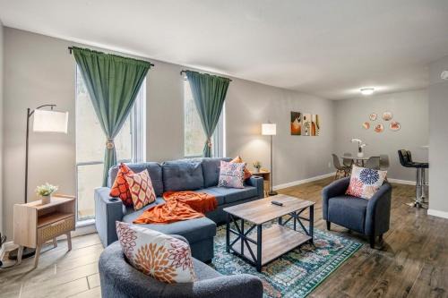 Towne Plaza Apartments 295 - 7 km from FIFA Fest