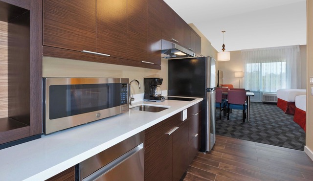 TownePlace Suites by Marriott Grand Rapids Airport Southeast
