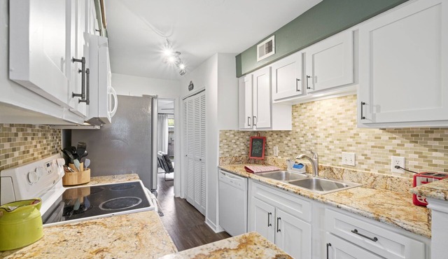 Townhome at a convenient location