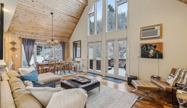 Townhome at Top of Main Street, Best Location in Old Town!