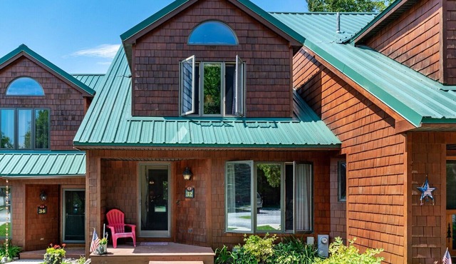 Townhome C3 - 4th Lake