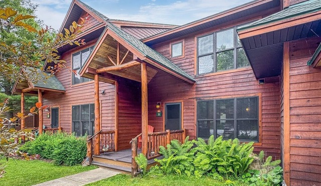 Townhome E4 - 4th Lake