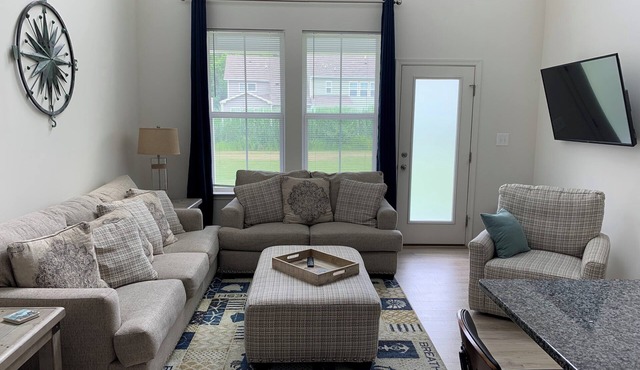 Townhome in Bishop's Landing 10 min from beach