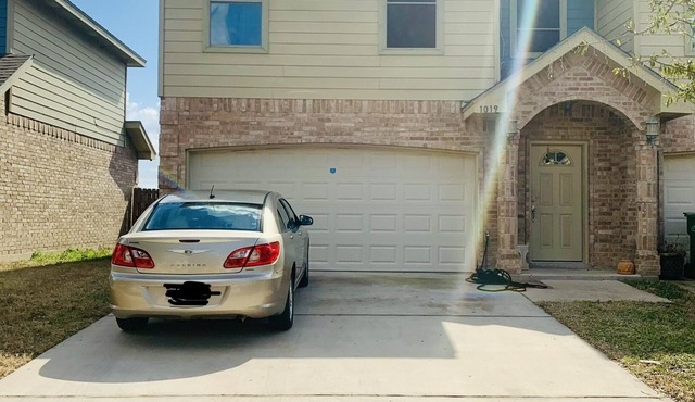 Townhome in gated community in Río Grande City