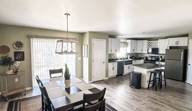 Townhome in Leola - near Amish Country, Downtown Lancaster, and Sight and Sound