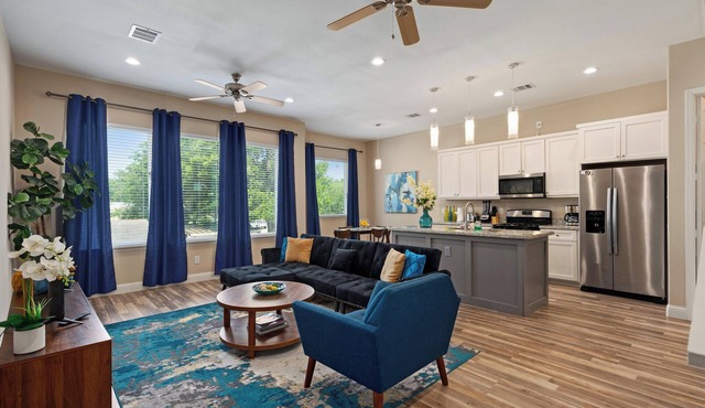 Townhome in North-Central Houston