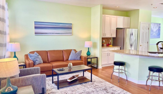 Townhome in Village of 5 Points, 3BDR 2.5BA Sleeps 6-8. Saturday-Saturday
