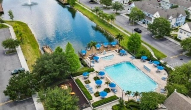 Townhome near Disney! Gated complex, 3 pools, hot tub, Playstation 5 w/gamesnnn