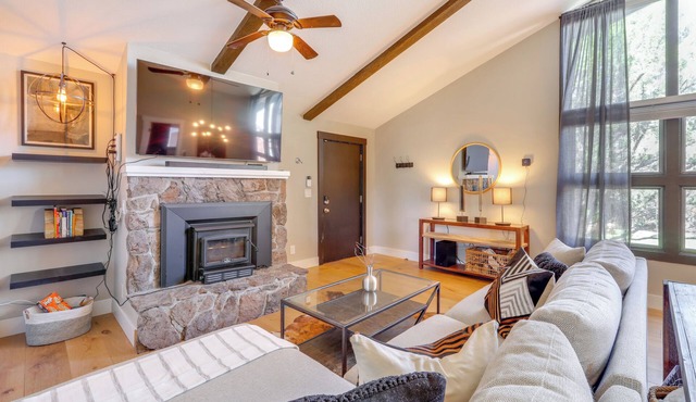 Townhome Near Dtwn Flagstaff: Grill, Golf & Relax!
