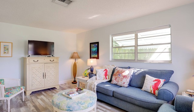 Townhome Near Hobe Sound Beach, Hiking & Golfing!