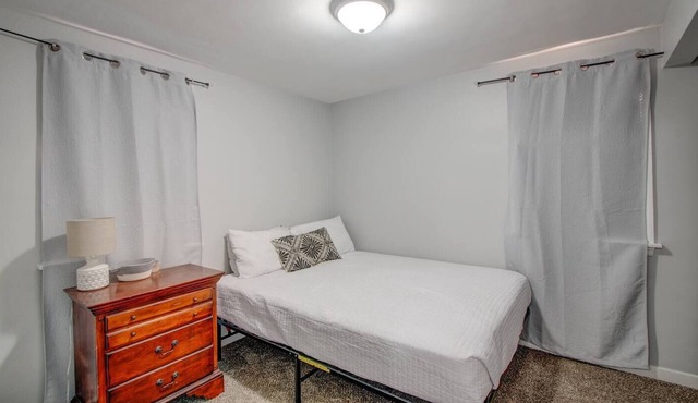 Townhome near Munster Community Hospital Adelaide Pl