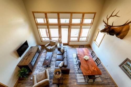 Townhome next to Clubhouse in Exclusive Eagle Bend - The Glacier