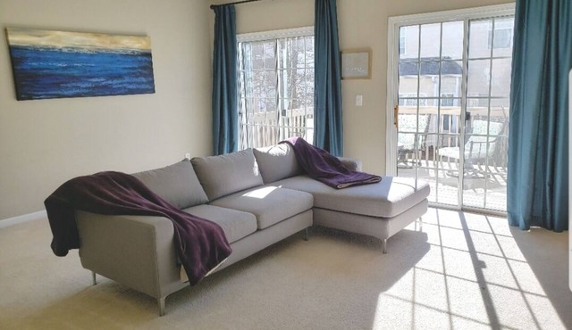 Townhome w/3 Bedrooms.great for families.close to everything in Atlanta!