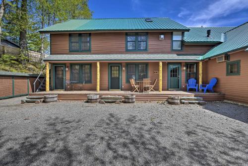 Townhome w/Deck: Walk to Mirror Lake & Main St!
