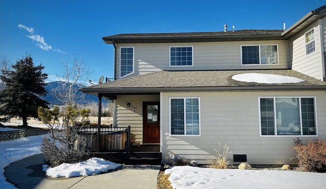 Townhome w/Hot Tub, Minutes to Skiing, Red Lodge, MT