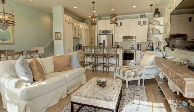 Townhome w/Shabby-Chic Style@Cinnamon Shore+Great Pools & Amenities!