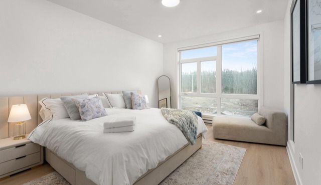 Townhome with Spa in Mirabel - 4