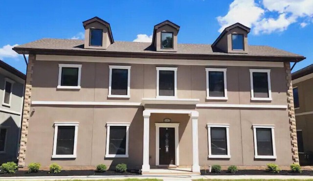 Townhomes at the Falls - 312 D Upper - Buffalo Aven2 Blocks from the Falls!