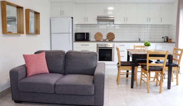 Townhouse 2 - 16 King Street