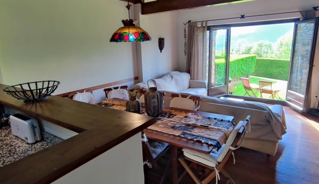 Townhouse 3 rooms Fireplace, Garden, BBQ, Views & Wi-Fi