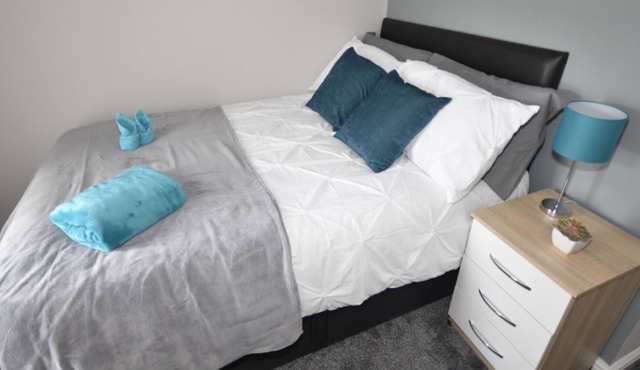 Townhouse @ 32 Penkhull New Road Stoke - Double