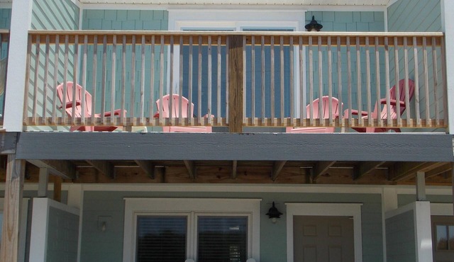 TOWNHOUSE IN BEAUTIFUL SUNNYSIDE BEACH