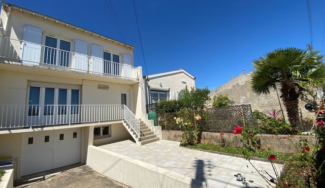 Townhouse in Fouras with Garden and Garage, Near Beaches