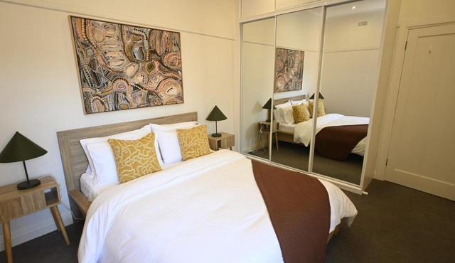 Townhouse in Glen Iris