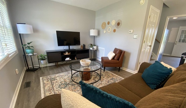 Townhouse in Lynchburg 3 miles from Liberty