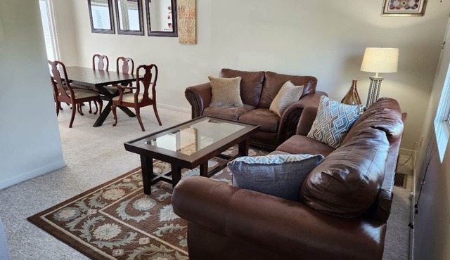 Townhouse is ready and waiting for your East TN adventure; work or relaxation.