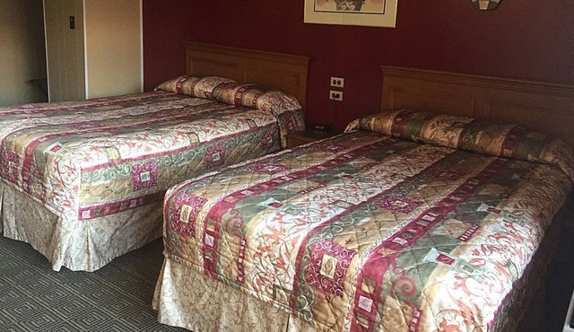 TownHouse Motel