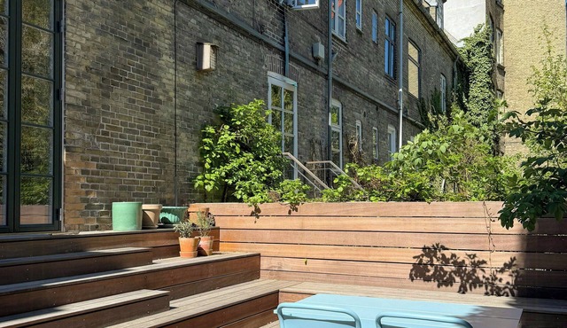 Townhouse near beach and metro in Østerbro