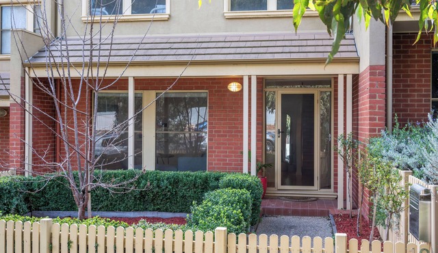 Townhouse on St Aidens