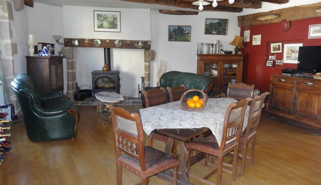 Townhouse St Jacques - Loft room with ensuite, central location, free parking