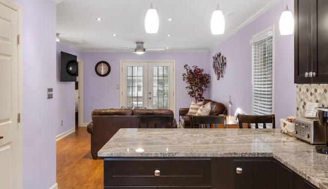 Townhouse that is minutes from Downtown Raleigh