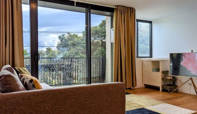 Townhouse with 2.5 bathrooms and double garage