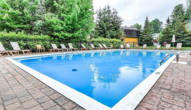 Townhouse with Free Shuttle to Tremblant Resort