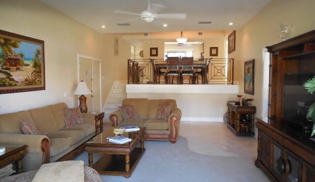 Townhouse with Garage - Across from Siesta Key Beach!