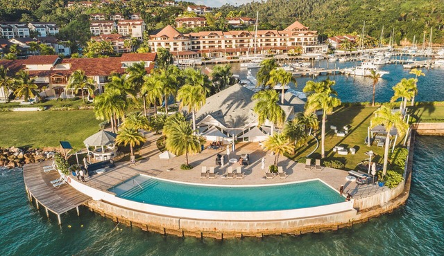 Townhouse with ocean view Puerto Bahia P5