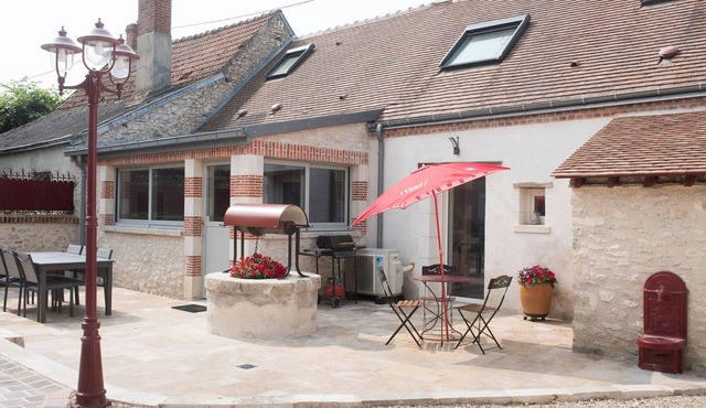 Townhouse with Spa and Sauna near Orleans