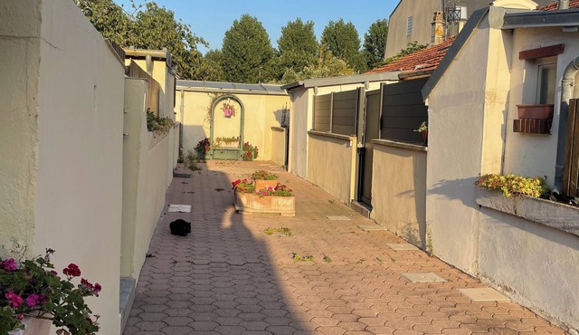 Townhouse with terrace in the center of Ouistreham Riva Bella