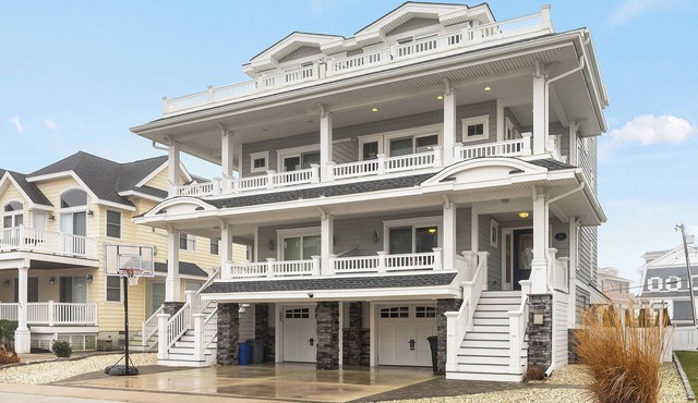 Townhouse with Water View