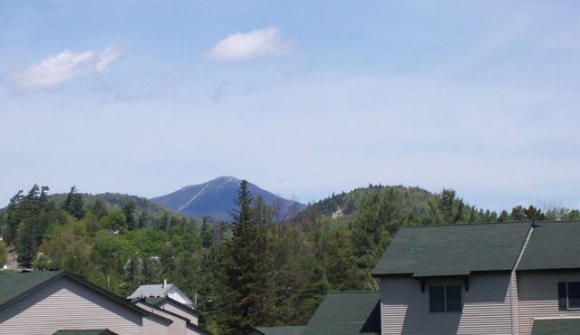 Townhouse with Whiteface View with 4 Bedrooms and 3 Bath